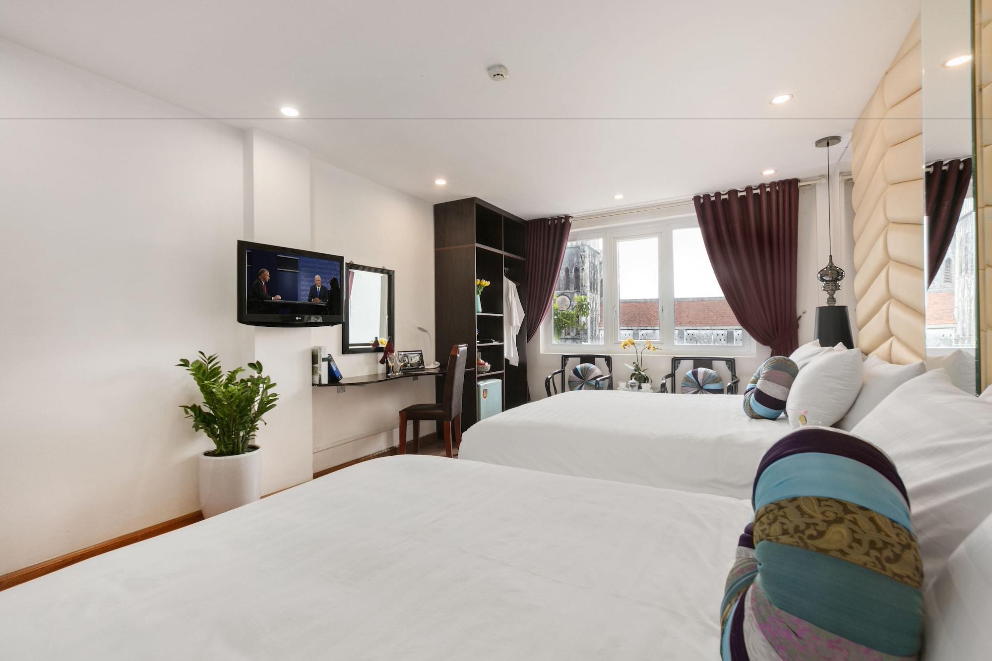 Khách sạn Splendid 4*